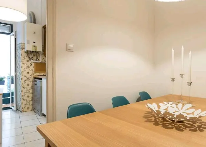 Anjos 3 Bedroom With Balcony Apartament