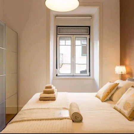 Anjos 3 Bedroom With Balcony Διαμέρισμα