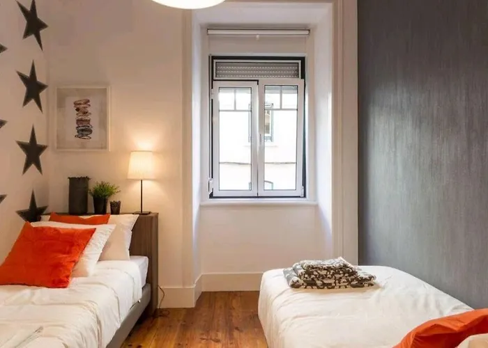 Anjos 3 Bedroom With Balcony Апартаменти Лісабон