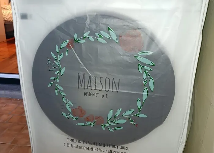 Апартаменти Anjos 3 Bedroom With Balcony Лісабон