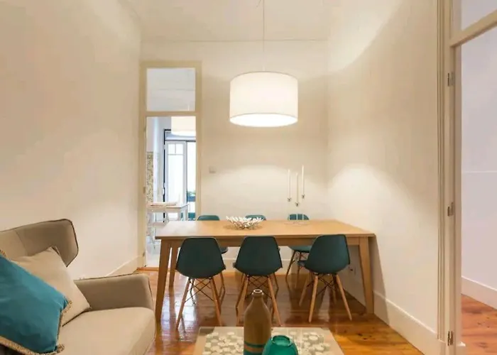 Апартаменти Anjos 3 Bedroom With Balcony