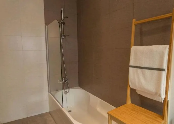 Апартаменти Anjos 3 Bedroom With Balcony